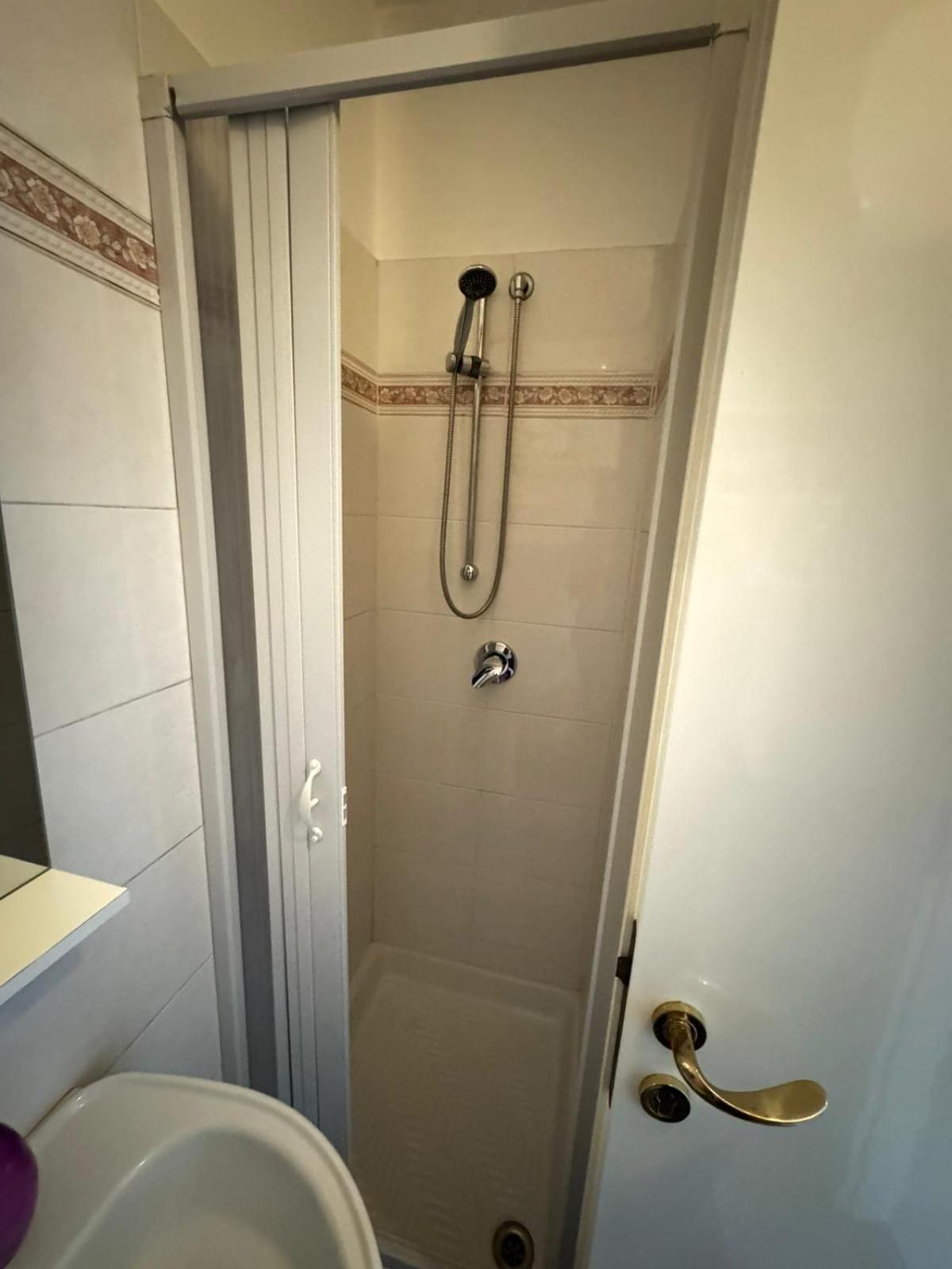 Grazioso&Collegatissimo Con Terrazzo Lejlighed Frosinone Eksteriør billede